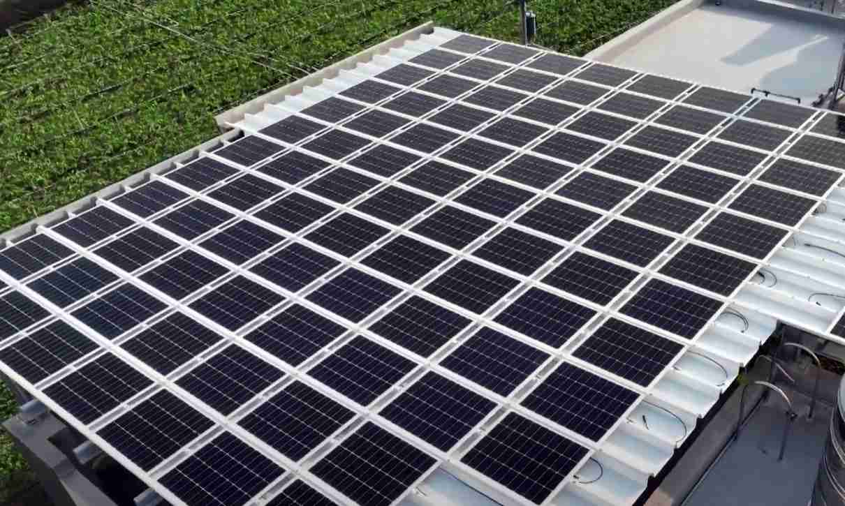 冰球突破SunSteel光电浪板升级双玻结构，，以提升机械负载强度及气候耐候度，，，，可广泛运用于多元场域