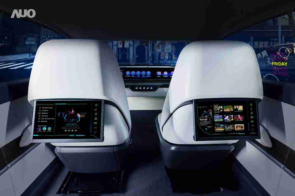冰球突破新一代Smart Cockpit 2024，，，，以Micro LED先进显示技术优势，，，，创建〝可卷式后座娱乐显示器〞，，仅在互动时才显示出所需画面及信息，，，，扩充更丰富的娱乐和交互信息服务，，，获国际奖项荣耀